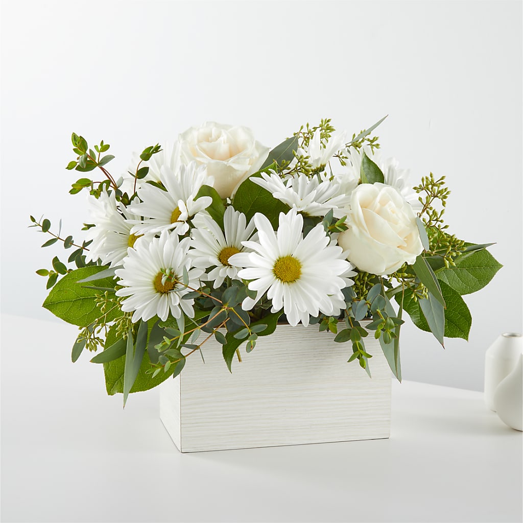 Fresh Linen Box Bouquet – True Blooms, Winters CA