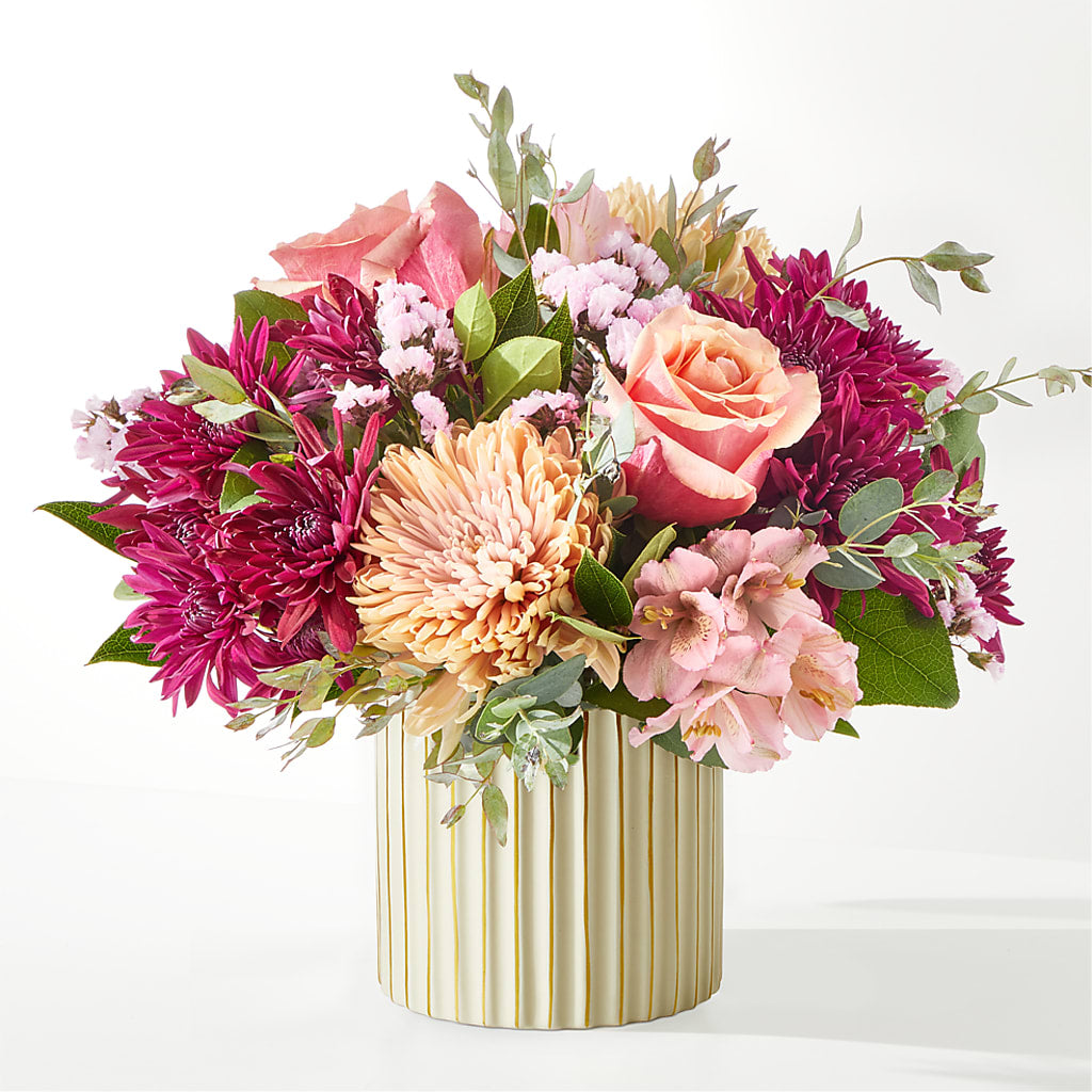 Berry Cobbler Bouquet with Ivory Vase –  True Blooms, Winters CA